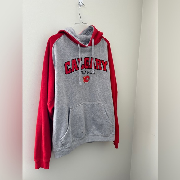 Calgary flames Hoodie Size L - Picture 3 of 5